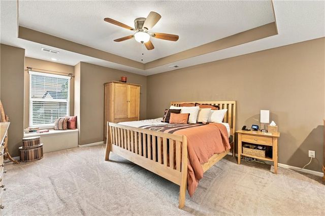 19746 W 120th Terrace, Olathe, KS 66061