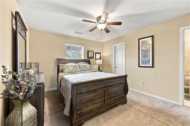 19746 W 120th Terrace, Olathe, KS 66061