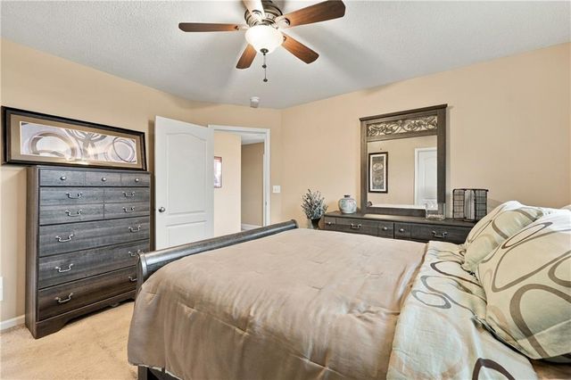 19746 W 120th Terrace, Olathe, KS 66061