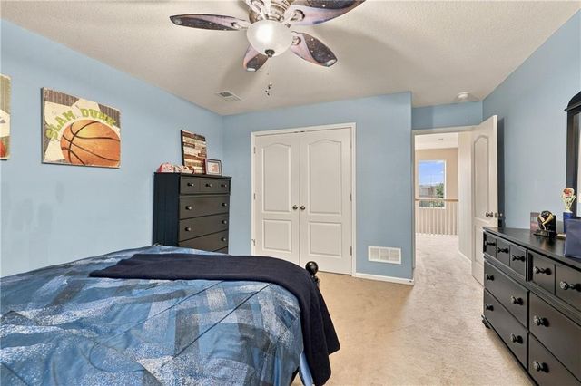 19746 W 120th Terrace, Olathe, KS 66061
