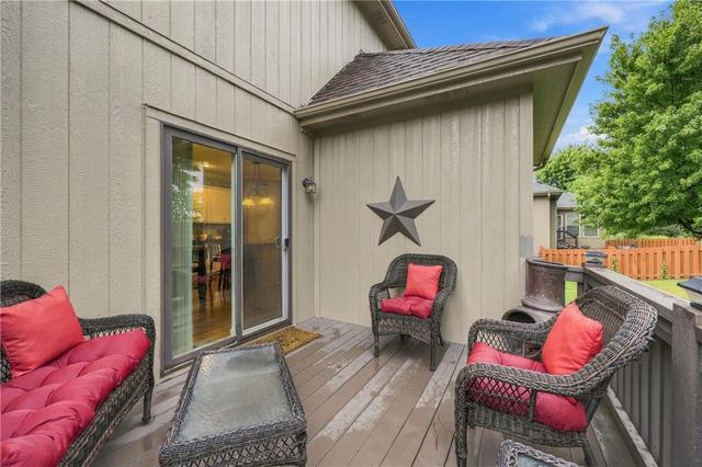 19746 W 120th Terrace, Olathe, KS 66061