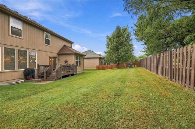 19746 W 120th Terrace, Olathe, KS 66061