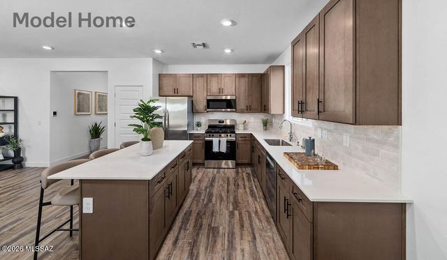 12426 E Patricia Ann Drive, Vail, AZ 85641