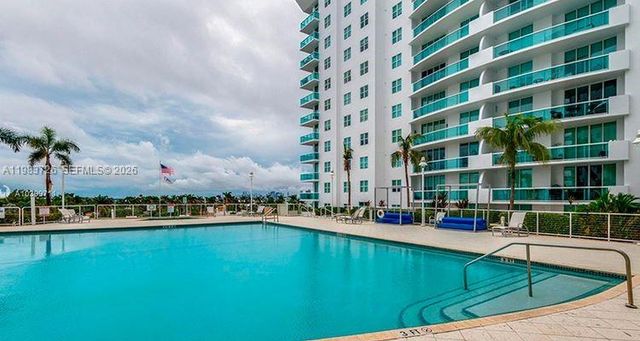 7910 Harbor Island Dr 510, North Bay Village, FL 33141