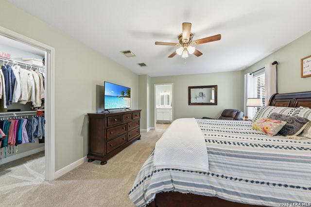 384 Hunters Creek, New Braunfels, TX 78132