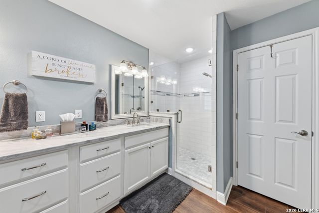 384 Hunters Creek, New Braunfels, TX 78132