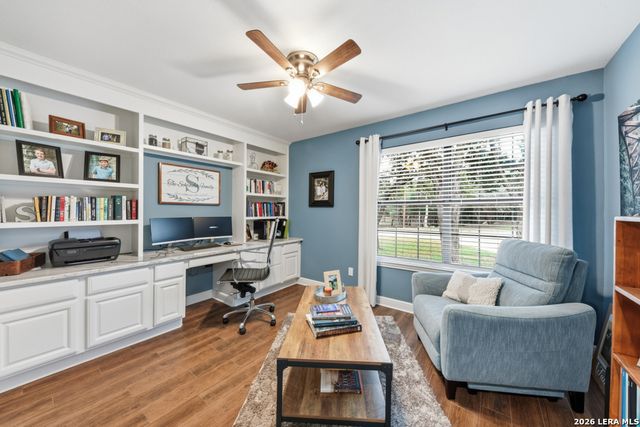 384 Hunters Creek, New Braunfels, TX 78132