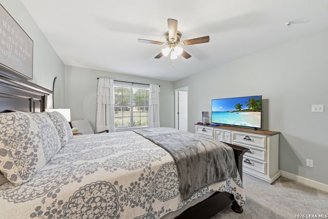 384 Hunters Creek, New Braunfels, TX 78132