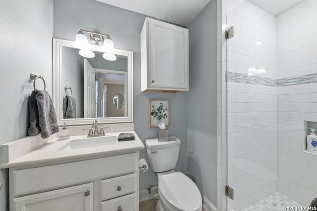 384 Hunters Creek, New Braunfels, TX 78132