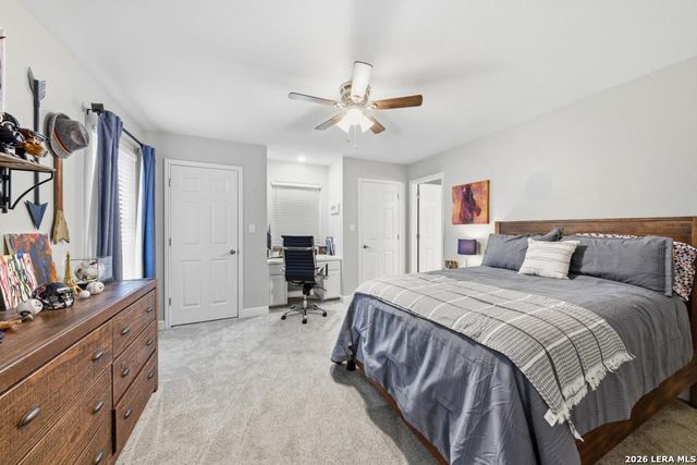 384 Hunters Creek, New Braunfels, TX 78132