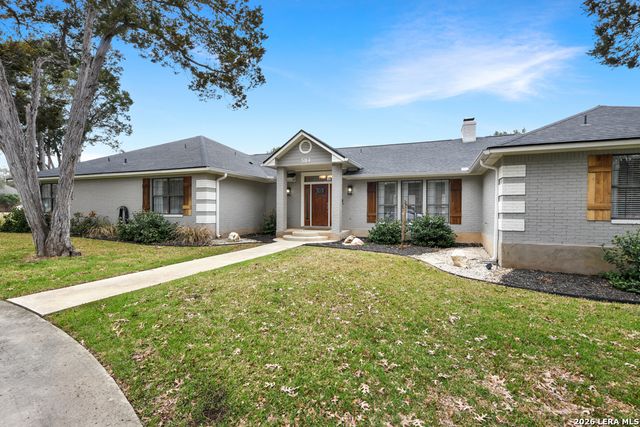 384 Hunters Creek, New Braunfels, TX 78132