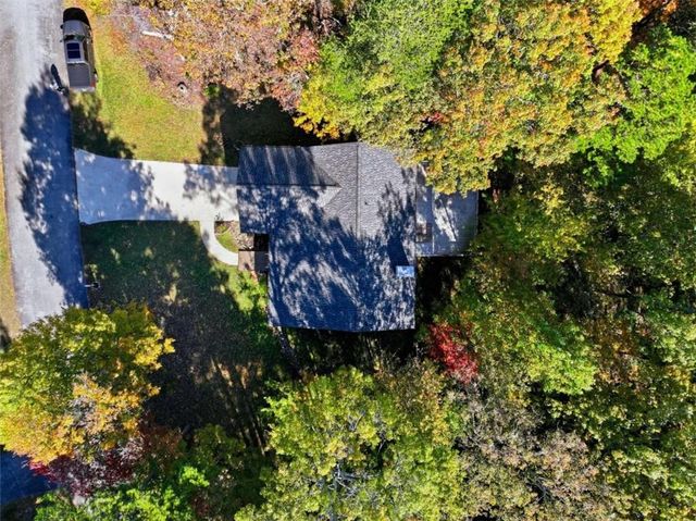 622 Spring Crest Road, Cleveland, GA 30528