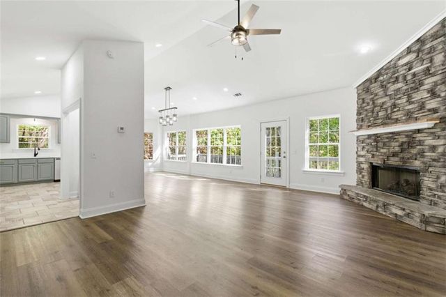 622 Spring Crest Road, Cleveland, GA 30528