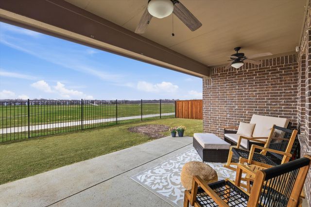 605 Meadowedge Lane, Denton, TX 76207