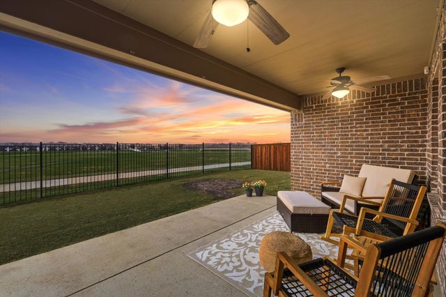 605 Meadowedge Lane, Denton, TX 76207