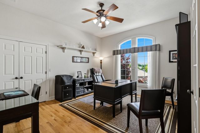1272 Hayden Court E, Springfield, MO 65804