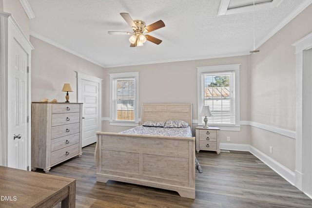 403 W E Street, Erwin, NC 28334