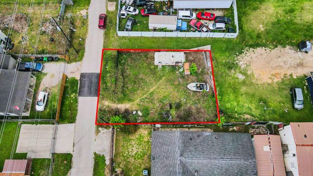8617 Gibbons Street, Houston, TX 77012