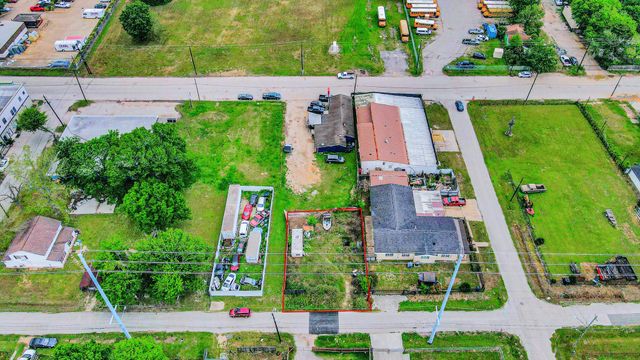 8617 Gibbons Street, Houston, TX 77012