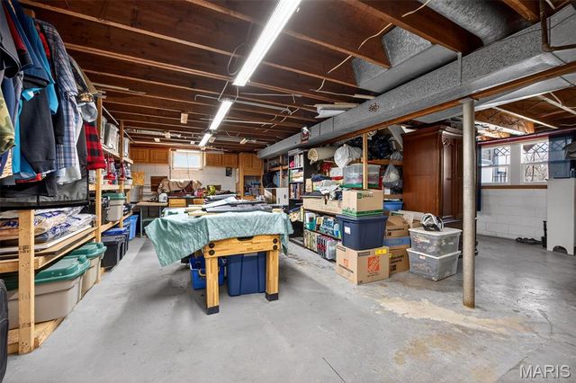 839 Caulks Hill Road, St Charles, MO 63304