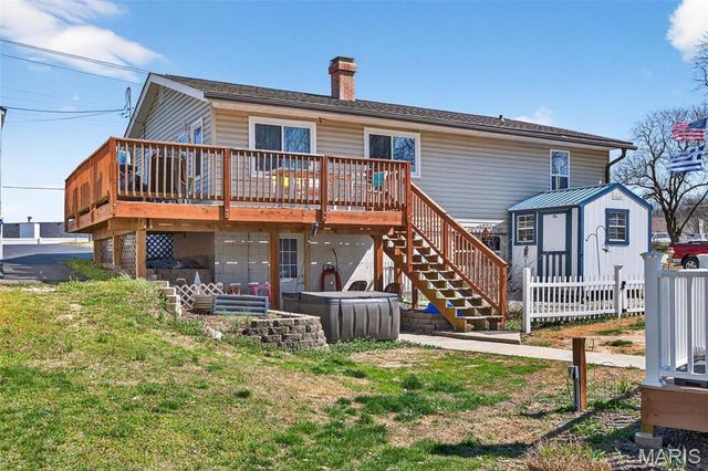 839 Caulks Hill Road, St Charles, MO 63304