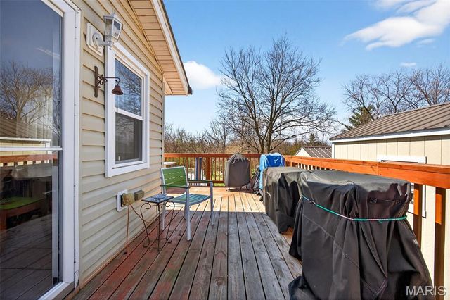 839 Caulks Hill Road, St Charles, MO 63304