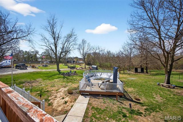 839 Caulks Hill Road, St Charles, MO 63304