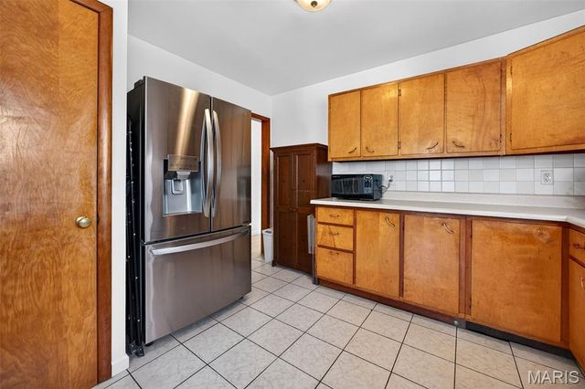 839 Caulks Hill Road, St Charles, MO 63304