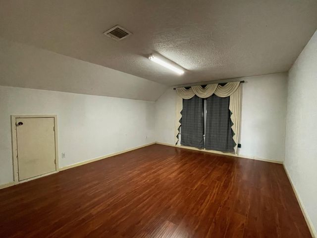 13130 Kingsmill Drive, Sugar Land, TX 77478