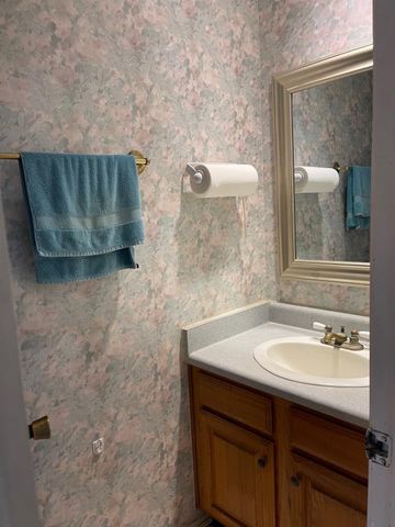 13130 Kingsmill Drive, Sugar Land, TX 77478