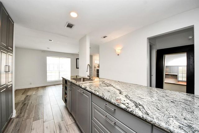 11002 Hammerly Boulevard 104, Houston, TX 77043
