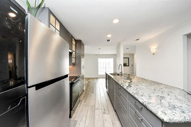 11002 Hammerly Boulevard 104, Houston, TX 77043