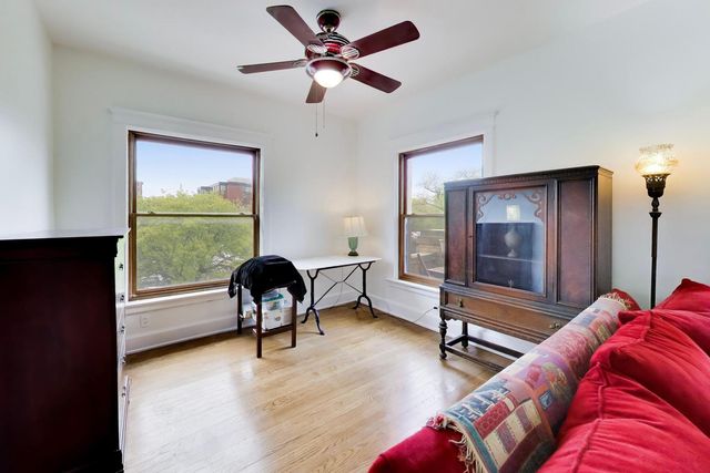 5400 S Dorchester Avenue 3, Chicago, IL 60615