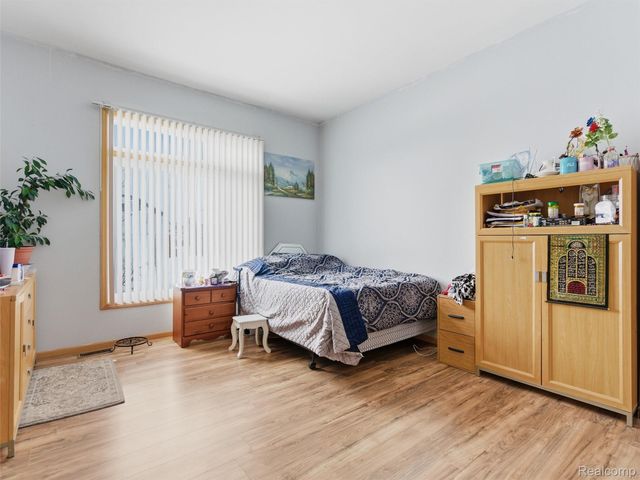 48194 Lamplighter Trail, Macomb Township, MI 48044