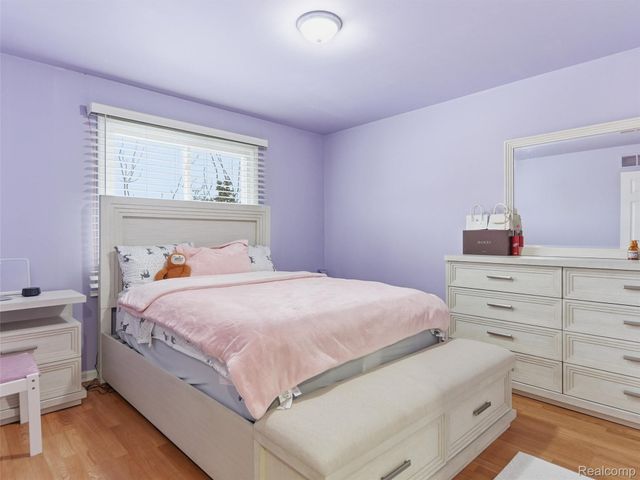 48194 Lamplighter Trail, Macomb Township, MI 48044