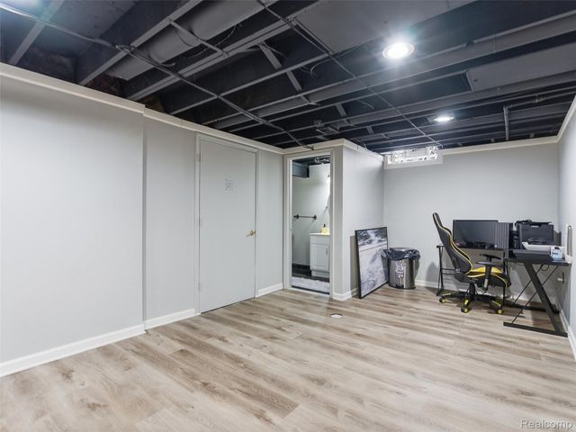 48194 Lamplighter Trail, Macomb Township, MI 48044