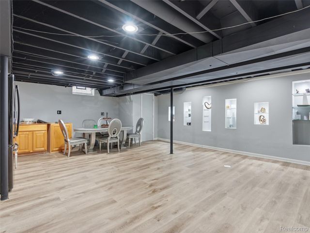 48194 Lamplighter Trail, Macomb Township, MI 48044