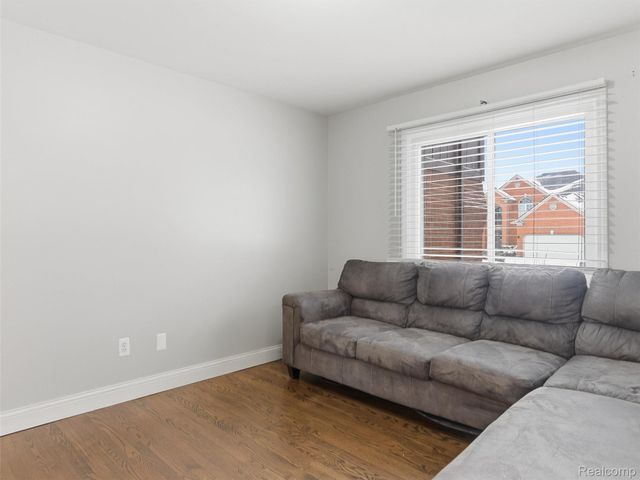 48194 Lamplighter Trail, Macomb Township, MI 48044