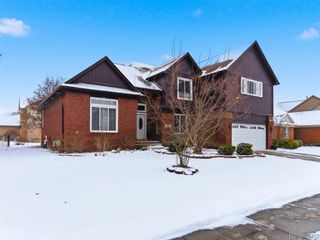 48194 Lamplighter Trail, Macomb Township, MI 48044