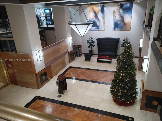 555 NE 15th St 21F, Miami, FL 33132