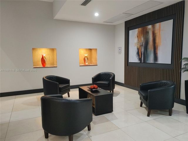 555 NE 15th St 21F, Miami, FL 33132