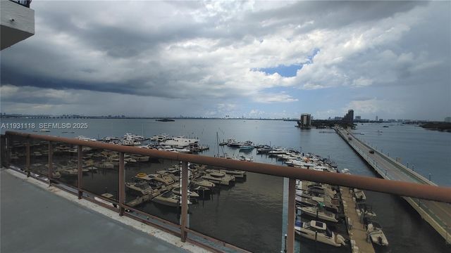 555 NE 15th St 21F, Miami, FL 33132