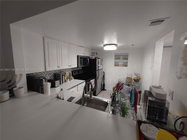 555 NE 15th St 21F, Miami, FL 33132