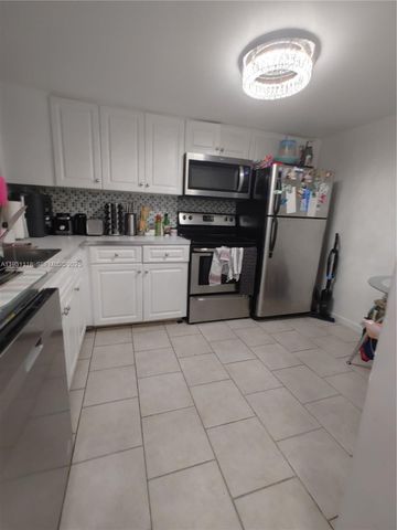 555 NE 15th St 21F, Miami, FL 33132