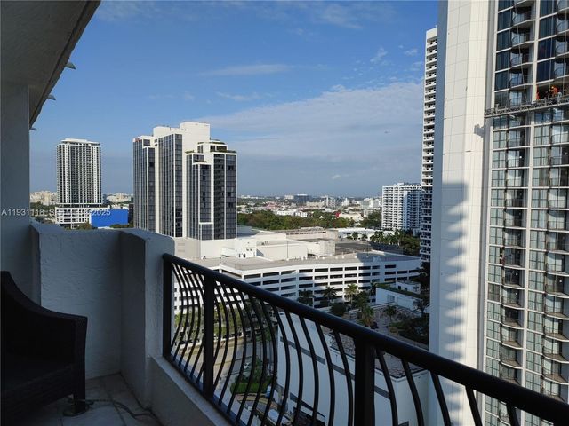 555 NE 15th St 21F, Miami, FL 33132