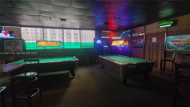 555 NE 15th St 21F, Miami, FL 33132