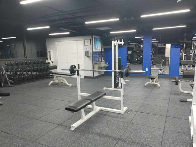 555 NE 15th St 21F, Miami, FL 33132