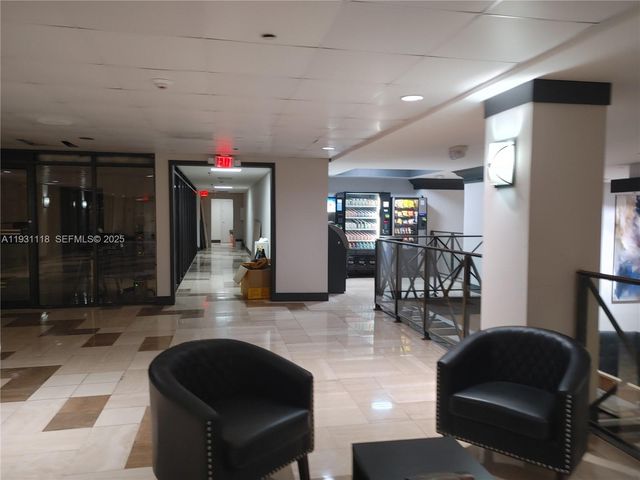 555 NE 15th St 21F, Miami, FL 33132