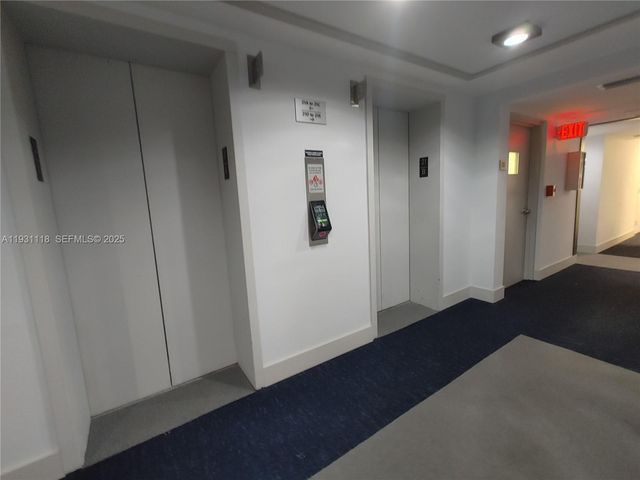 555 NE 15th St 21F, Miami, FL 33132