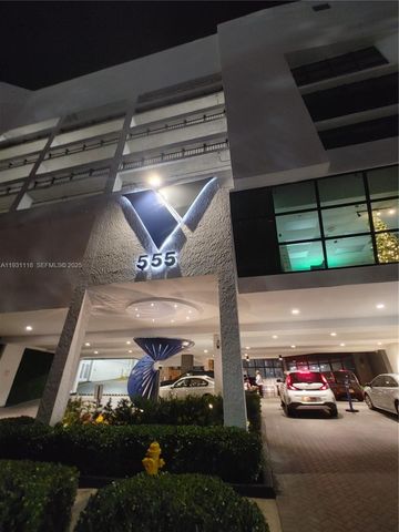 555 NE 15th St 21F, Miami, FL 33132